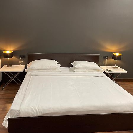 Unique Studio Close To Cascade Ереван Экстерьер фото